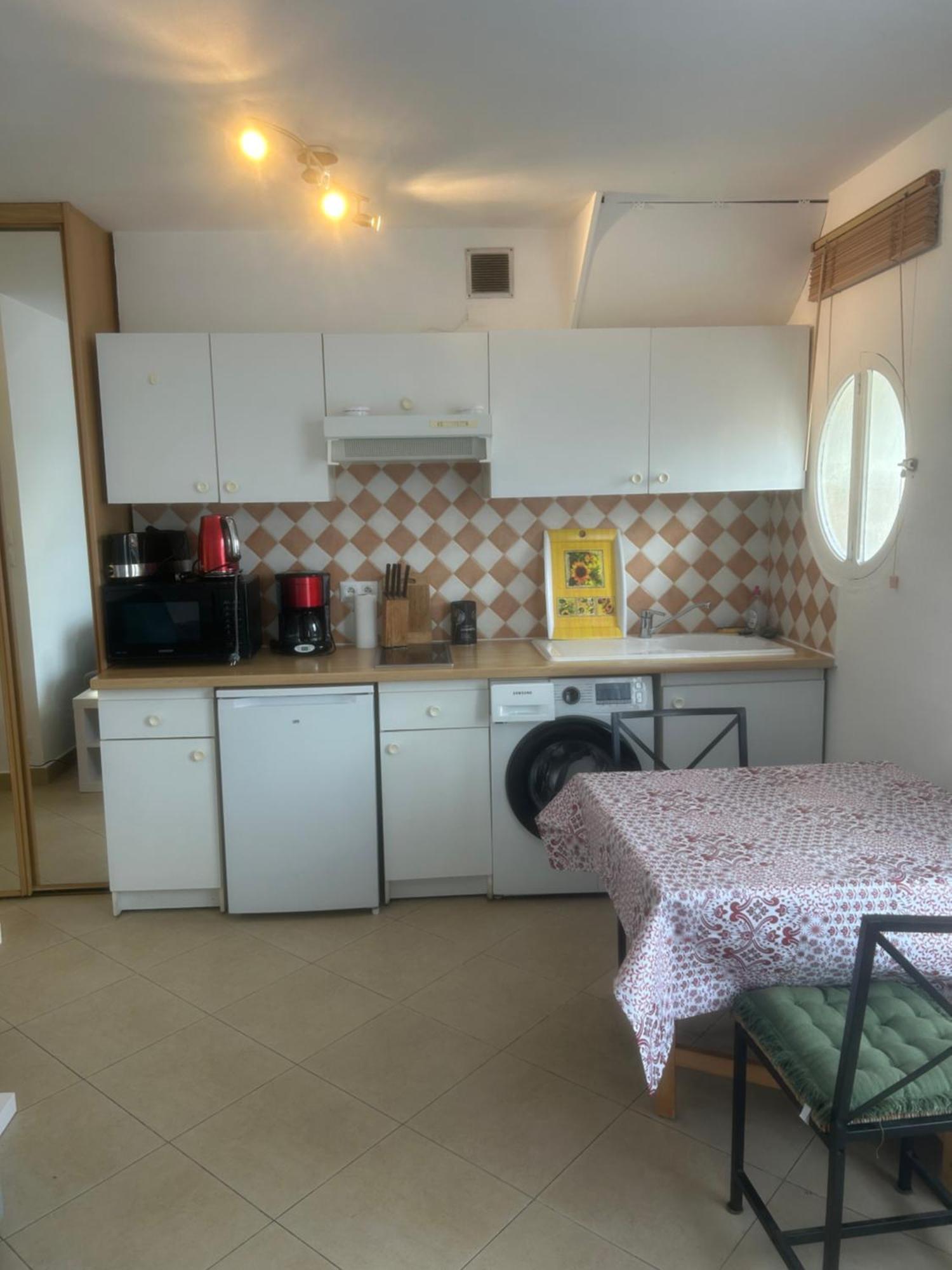 Appartement Centre Du Village Cassis Luaran gambar
